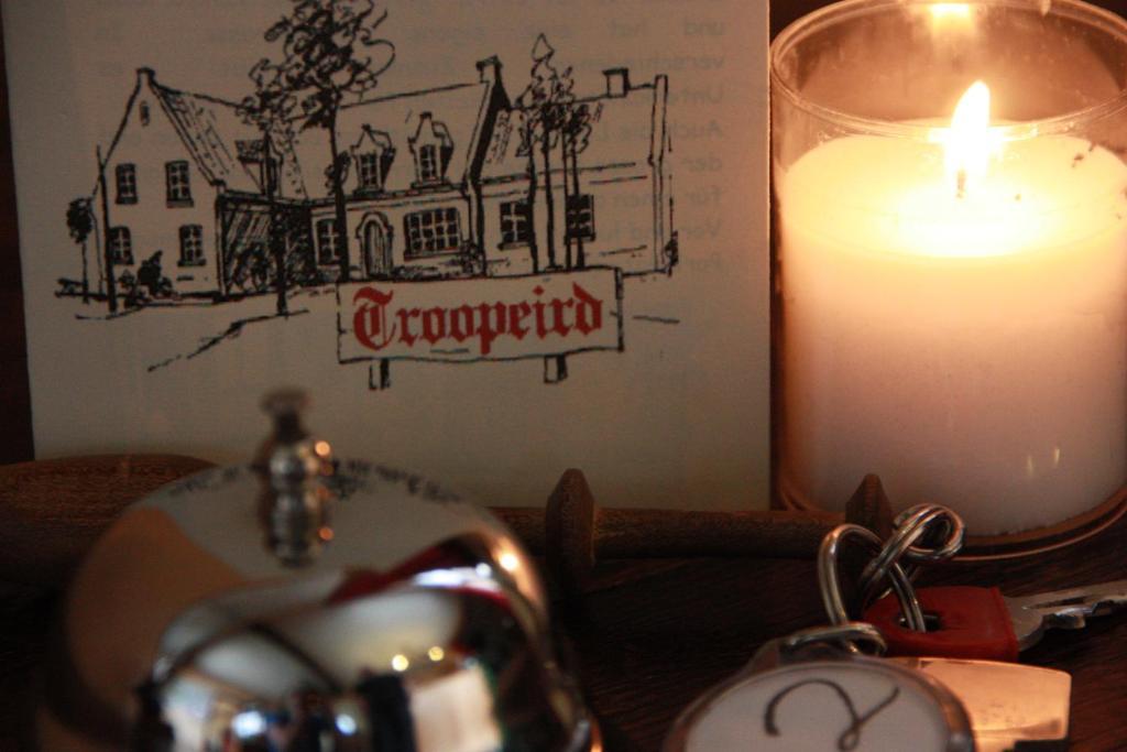 Hotel Troopeird Кортрейк Екстериор снимка