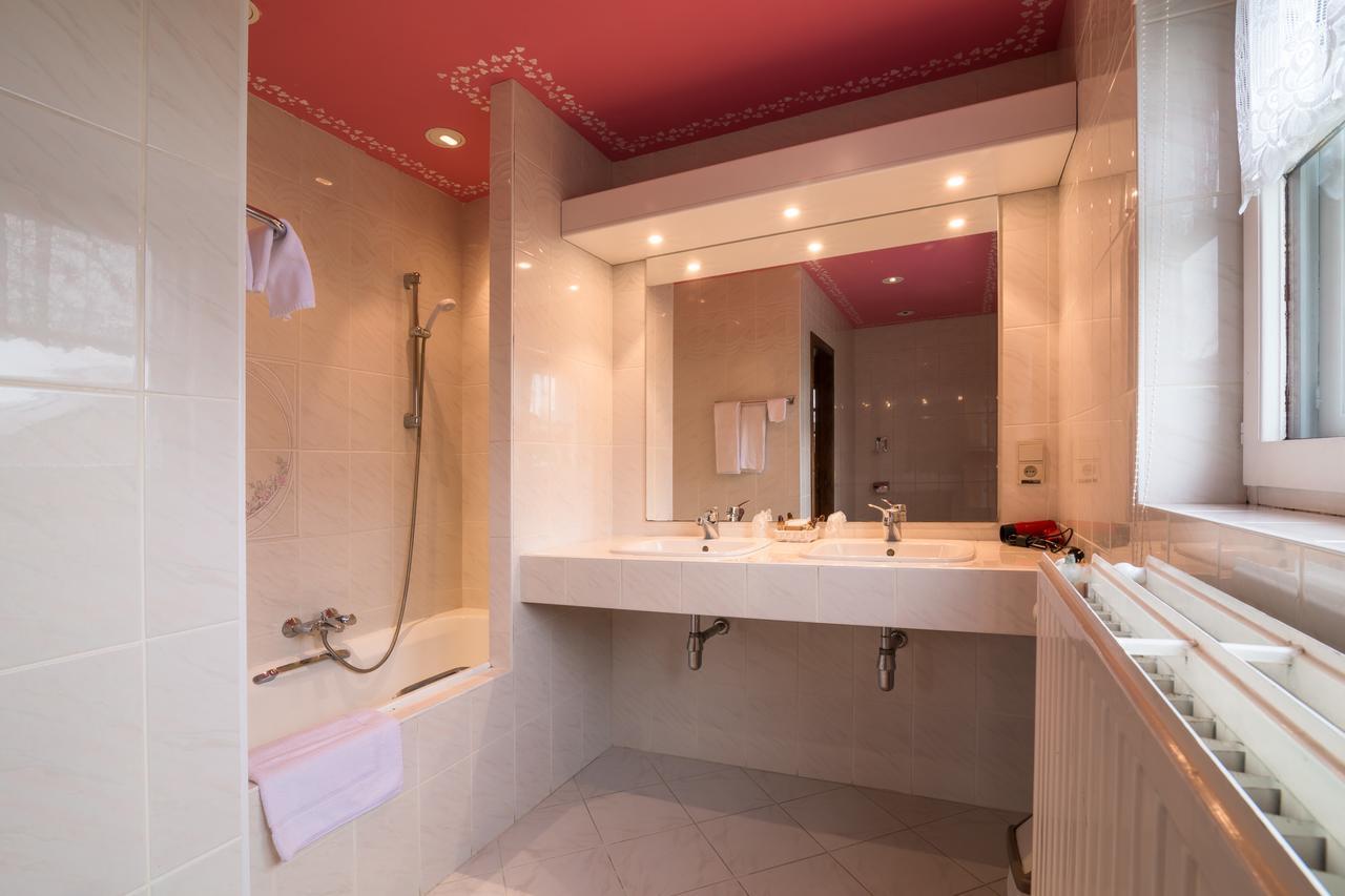 Hotel Troopeird Кортрейк Екстериор снимка